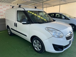OPEL COMBO (MINI FURGONE)  1.6 DIESEL 105CV   ANNO:02/2012